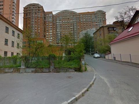 комерційна за адресою Василя Тютюнника вул. (Анрі Барбюса), 5