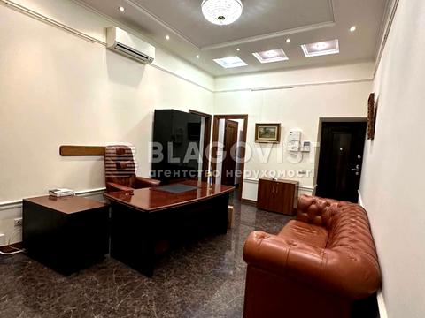 коммерческая по адресу Шота Руставели ул., 30-Б