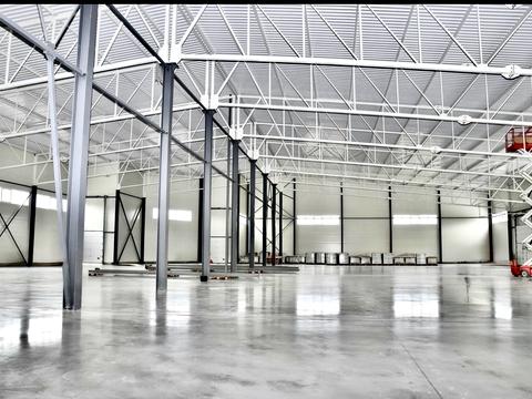 комерційна за адресою Білогородська вул., 17