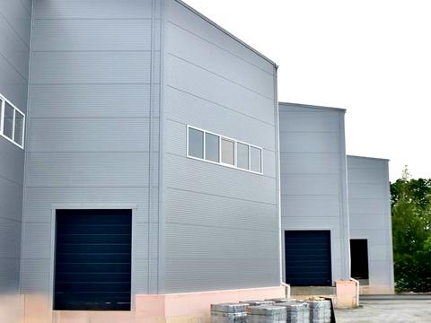 комерційна за адресою Білогородська вул., 17