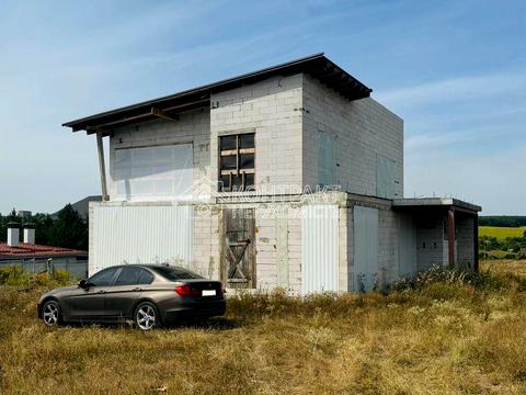 будинок за адресою Новаторів вул.