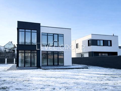 будинок за адресою Лугова вул.