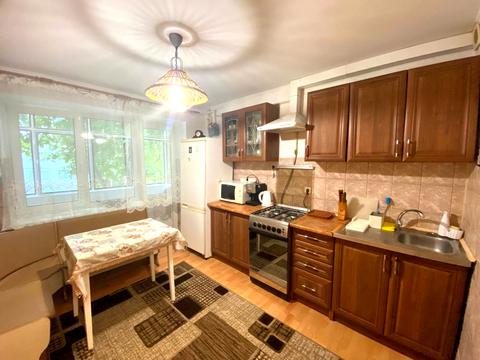 квартира за адресою Євгена Плужника вул., 4