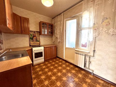 квартира по адресу Ревуцкого ул., 18