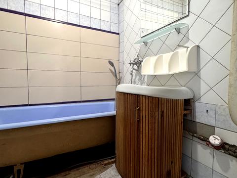 квартира по адресу Ревуцкого ул., 18