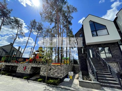 дом по адресу Евгения Коновальца ул.