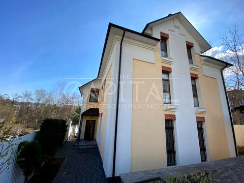 будинок за адресою Стратегічне шосе (Науки)