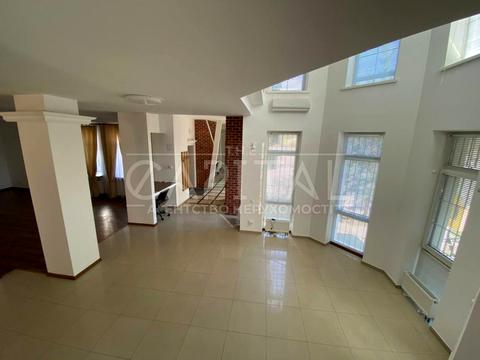 будинок за адресою Стратегічне шосе (Науки)