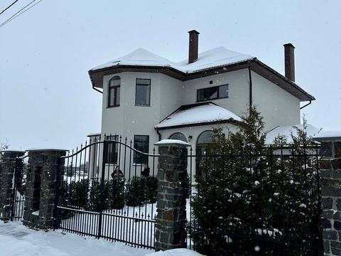 дом по адресу Подильна