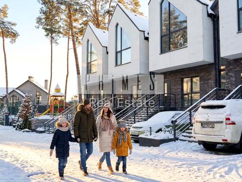 дом по адресу Евгения Коновальца ул.