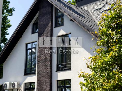 дом по адресу Евгения Коновальца ул.