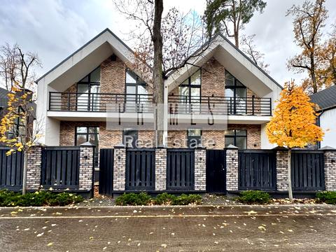 дом по адресу Евгения Коновальца ул.