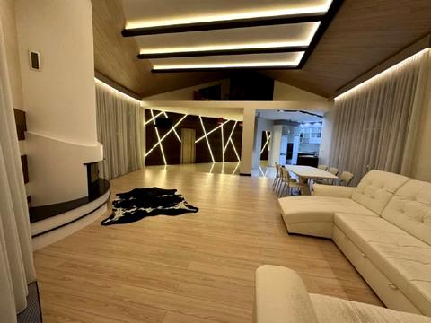 будинок за адресою Уютная