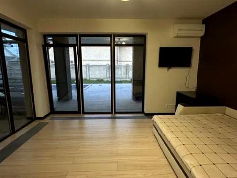 будинок за адресою Уютная