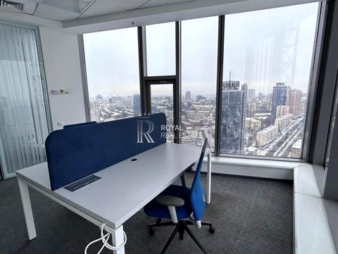 комерційна за адресою Спортивна пл., 1А