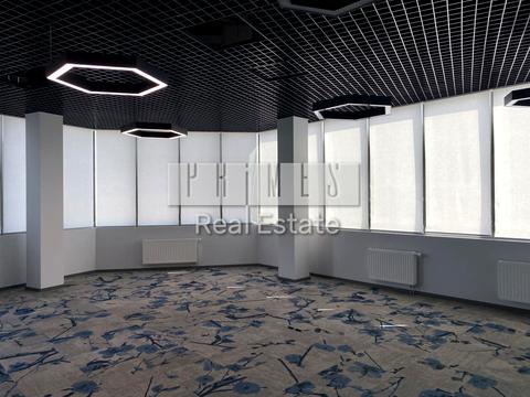 комерційна за адресою Князів Острозьких вул. (Московська), 32/2