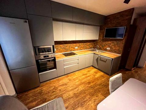 квартира за адресою Софії Русової вул., 5-Б