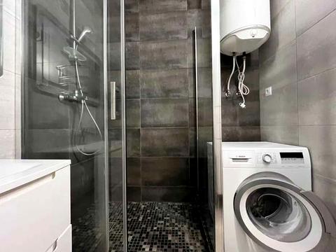 квартира за адресою Софії Русової вул., 5-Б