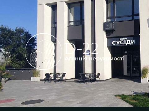 комерційна за адресою Зарічна вул., 4