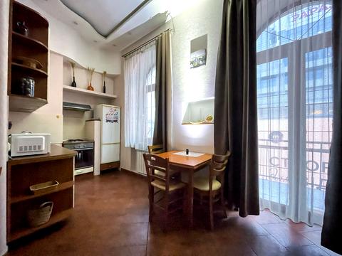 квартира за адресою Київ, Еспланадна вул., 2