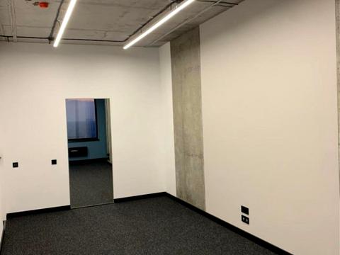 комерційна за адресою Київ, Євгена Коновальця вул. (Щорса), 44-А