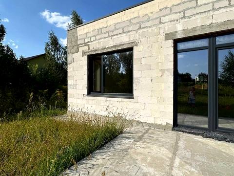 будинок за адресою Квітнева