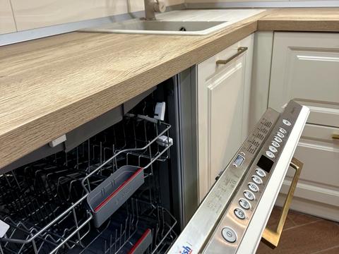 квартира за адресою Володимира Івасюка вул., 82