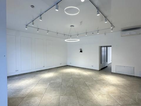 комерційна за адресою Андрія Мельника вул., 10 к2