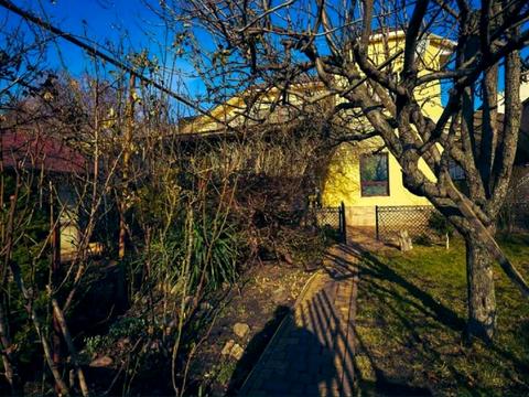 дом по адресу Сергея Шелухина ул. (Александра Невского)