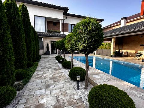 дом по адресу с. Бурлачья Балка, бризовая