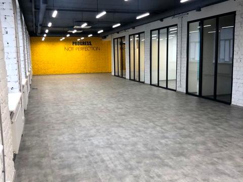 комерційна за адресою Отакара Яроша вул., 18/1