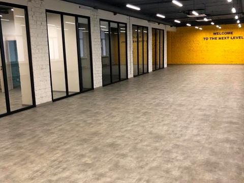 комерційна за адресою Отакара Яроша вул., 18/1