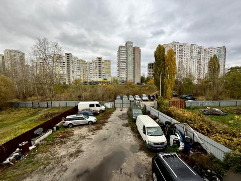 комерційна за адресою Рональда Рейгана вул., 46