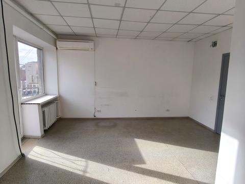 комерційна за адресою Королеви Єлизавети ІІ вул. (Глинки), 15-А