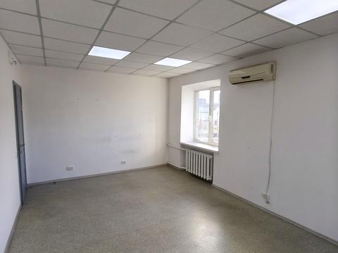 комерційна за адресою Королеви Єлизавети ІІ вул. (Глинки), 15-А