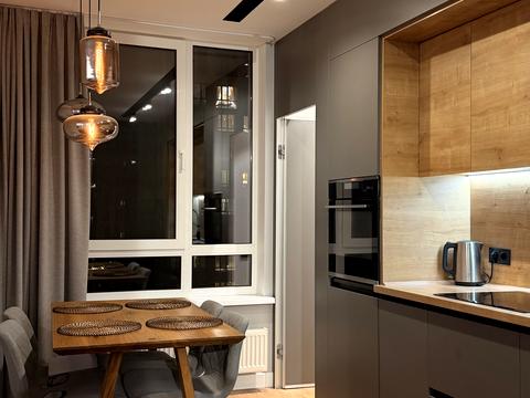 квартира за адресою Салютна вул., 2к3