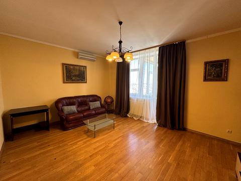 квартира за адресою Старонаводницька вул., 6-Б