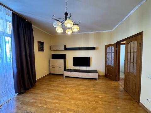 квартира за адресою Старонаводницька вул., 6-Б