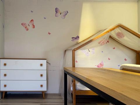 квартира за адресою с. Крихівці, Двірська вул., 15