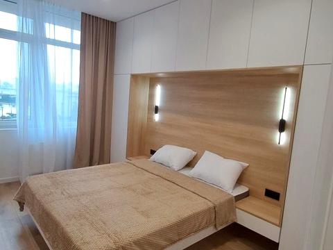 квартира за адресою Краснова вул., 1