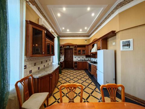 квартира за адресою Дерибасівська вул., 5