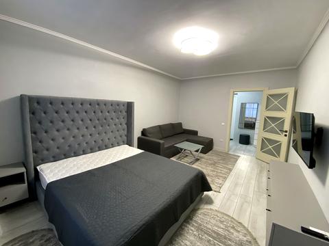 квартира за адресою Софії Русової вул., 7-А