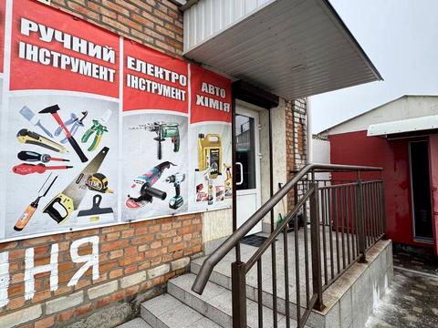 комерційна за адресою Алли Горської вул. (Чайковського), 83