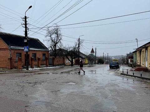 комерційна за адресою Алли Горської вул. (Чайковського), 83