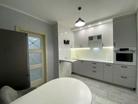 квартира за адресою Софії Русової вул., 7-А