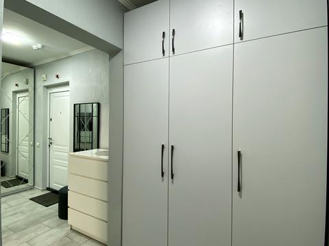 квартира за адресою Софії Русової вул., 7-А