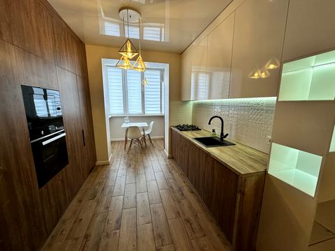 квартира за адресою Мостобудівників вул., 18