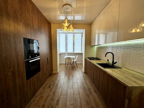 квартира за адресою Мостобудівників вул., 18