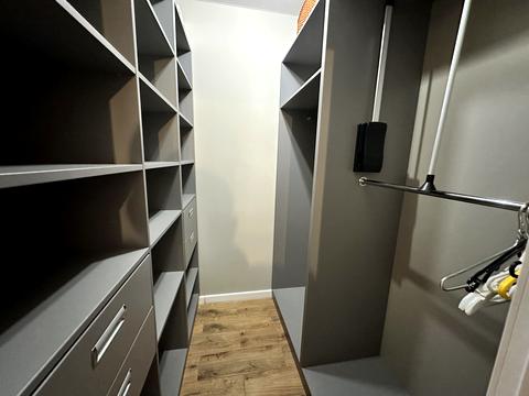 квартира за адресою Мостобудівників вул., 18