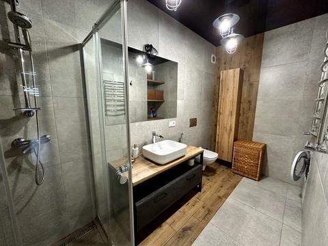 квартира за адресою Мостобудівників вул., 18